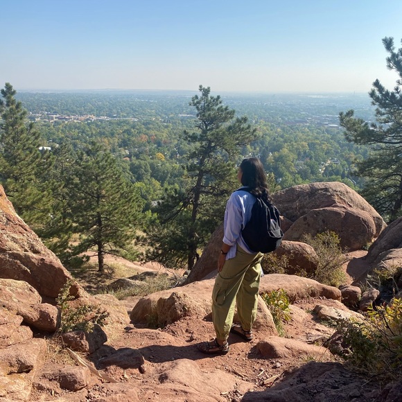 Meet your Posher, Alexis - Picture 5 of 6